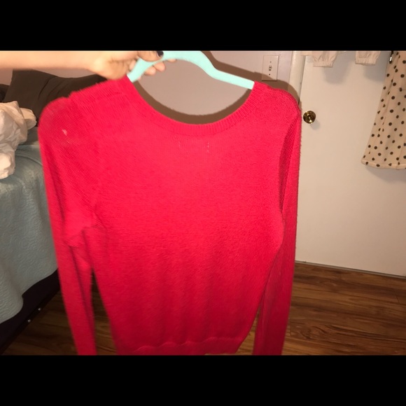 red hollister sweater - Picture 4 of 4